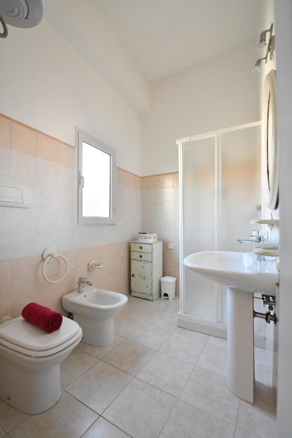 B&B Sa Domo De Sos Massaios Орозеи Екстериор снимка
