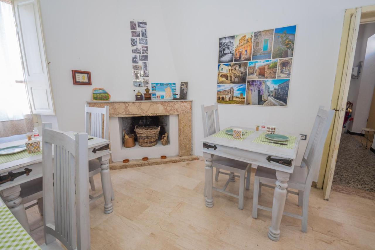 B&B Sa Domo De Sos Massaios Орозеи Екстериор снимка
